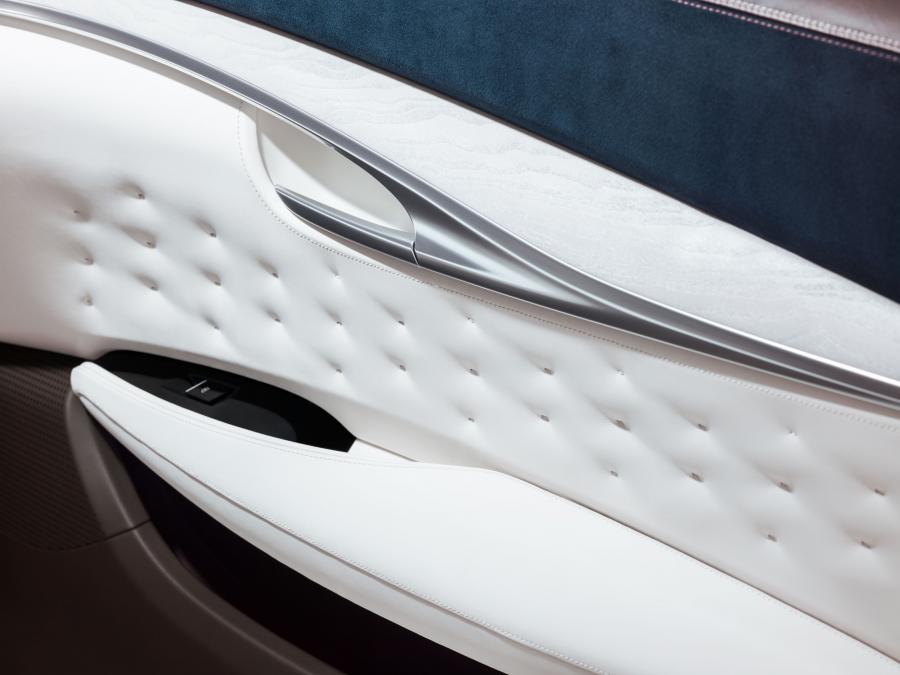 Детали интерьера Infiniti QX50 Concept 2017 года  (фото 39 из 46)